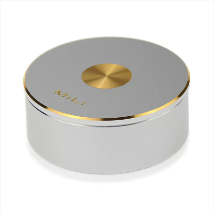 Cad iad na buntáistí a bhaineann le cóimhiotal alúmanaim CNC Meaisín Accessories Gléas Áilleachta?